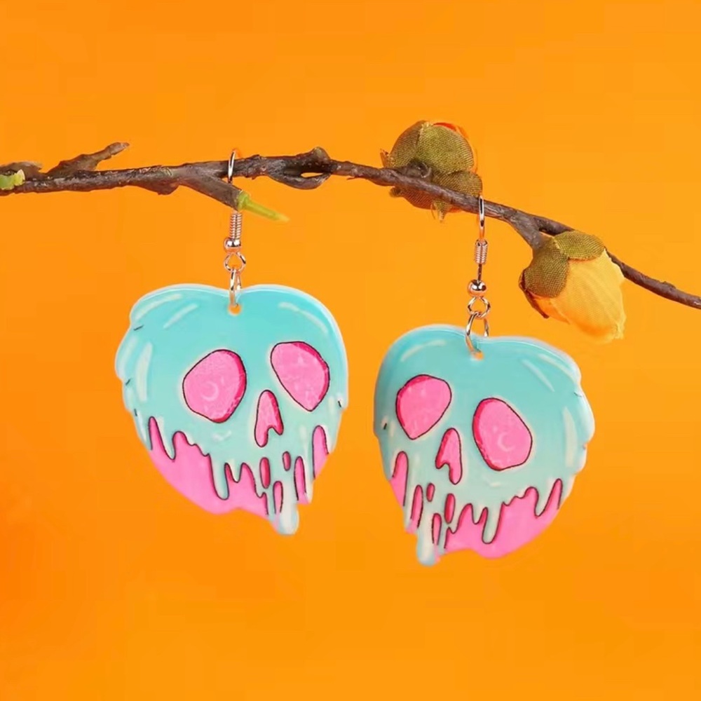 Candy Apple Skull Earrings 💀